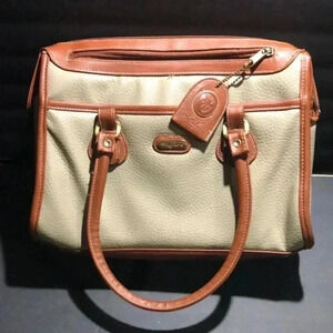 Like new Kathie‎ Lee collection purse